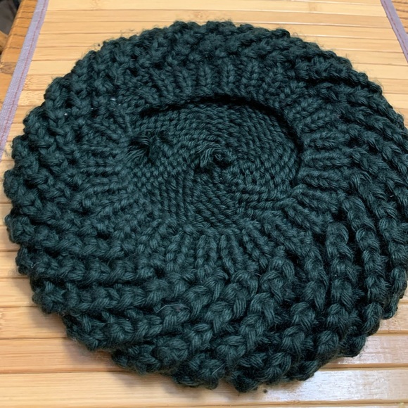 Knit Winter Beret - Picture 3 of 4